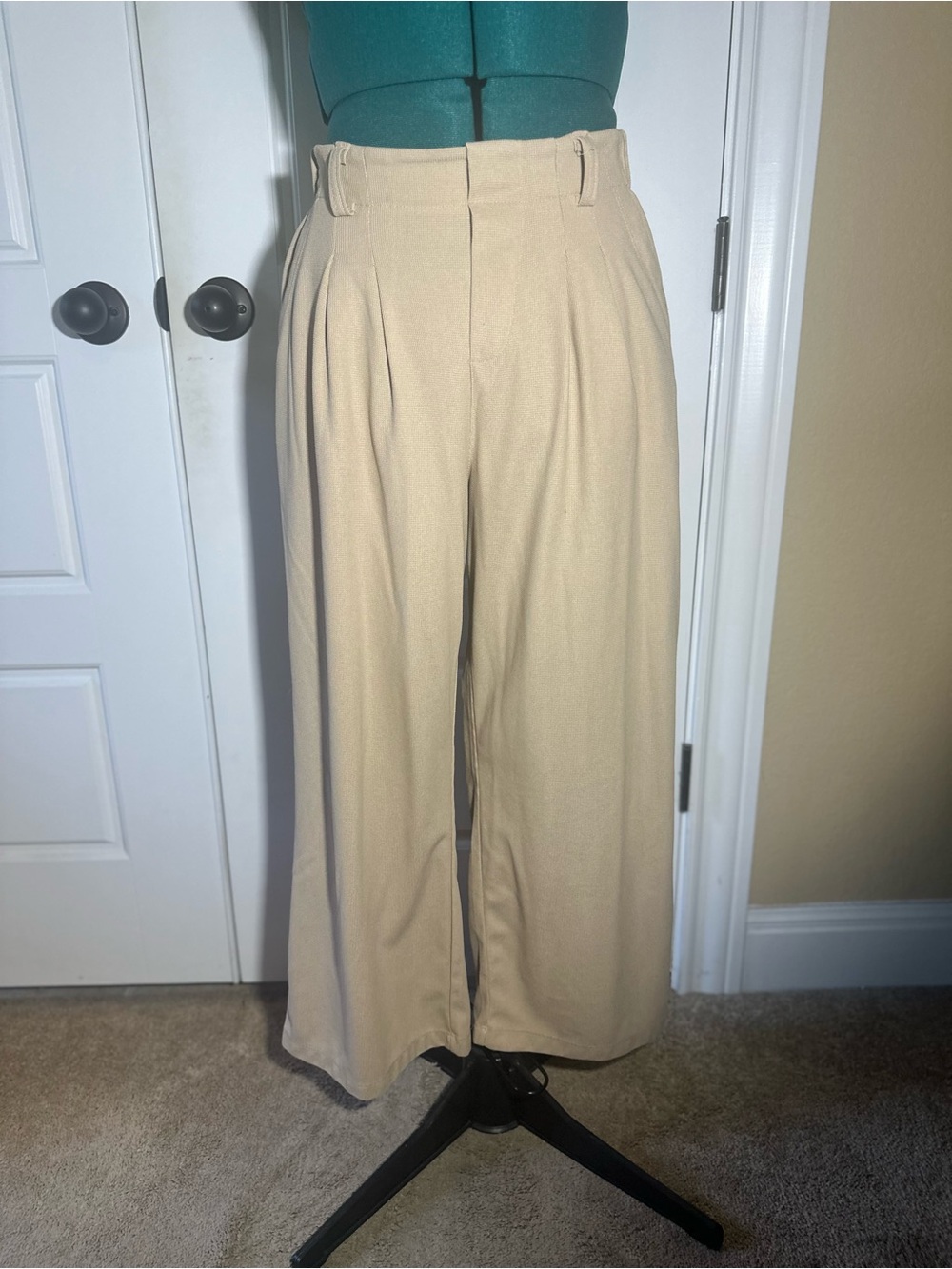 Wide Leg High-Waist Beige Trousers